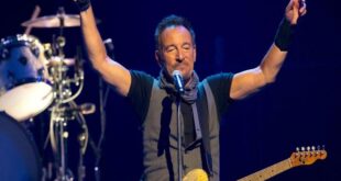 Musiques : Bruce Springsteen, le Boss, est de retour sur scène à Paris.. Vidéo