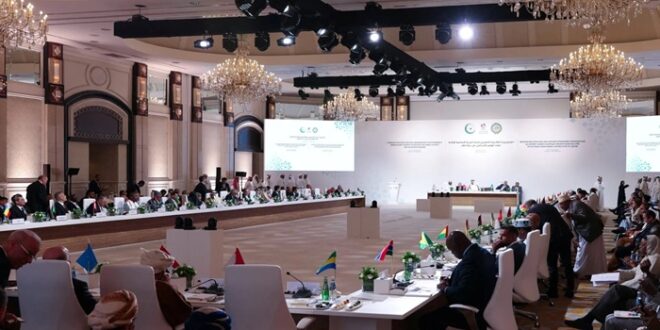 Sommet: Les dirigeants arabes et musulmans appellent à « revoir » les liens diplomatiques avec Israël après l’attaque au Qatar.. Vidéo