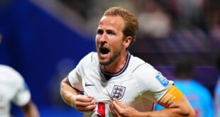 Coupe du Monde 2026: L&rsquo;Angleterre renverse 2-1 la RD Congo grâce au &lsquo;prince Harry&rsquo; et se hisse en 8es.. Vidéo