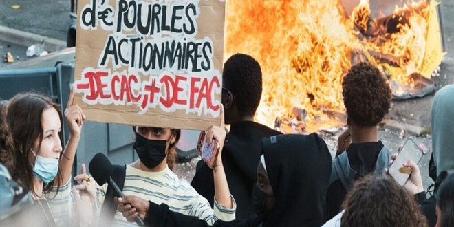 France. Lycées bloqués : les syndicats étudiants appellent à poursuivre la mobilisation.. Vidéo