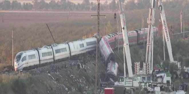 Trois jours de deuil et incompréhension en Espagne après une collision ferroviaire jugée « invraisemblable ».. Vidéo